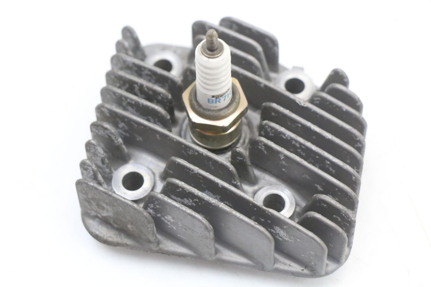 photo de CYLINDER HEAD YAMAHA YE ZEST 50 (1992 - 1998)