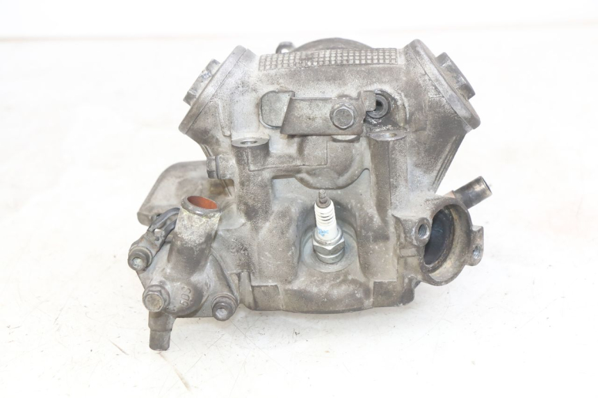 photo de CYLINDER HEAD YAMAHA YP MAJESTY 125 (1998 - 2001)