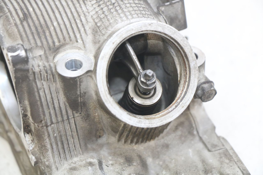 photo de CYLINDER HEAD YAMAHA YP MAJESTY 125 (1998 - 2001)