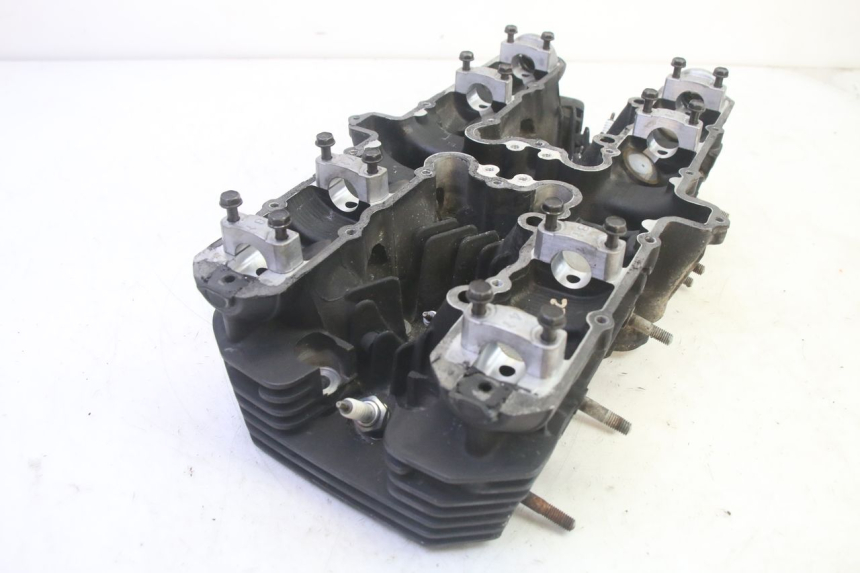photo de CYLINDER HEAD KAWASAKI ZR 7 750 (1999 - 2001) - Surface and material condition