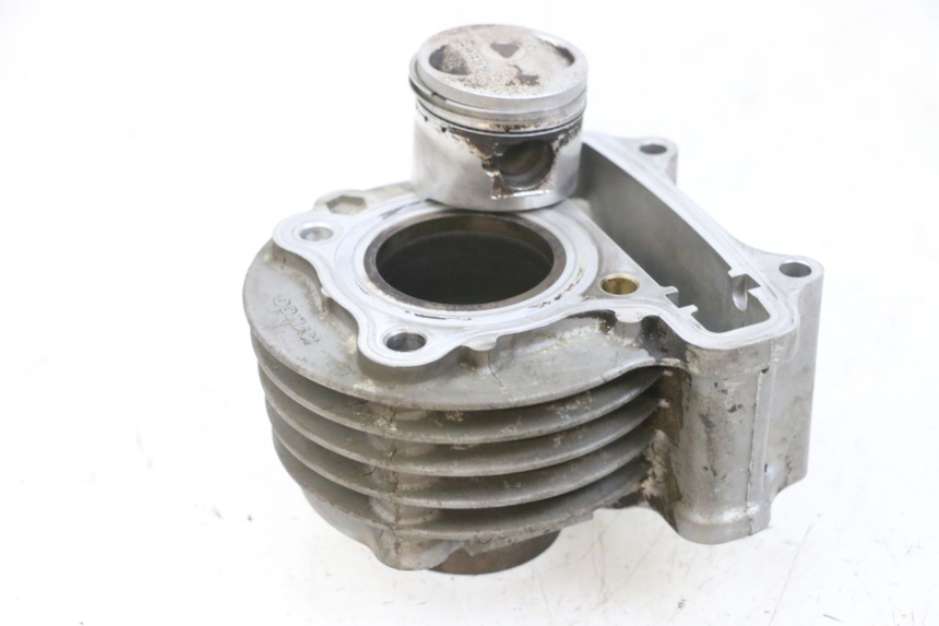 photo de CYLINDER PISTON KYMCO AGILITY 16+ 4T 50 (2018 - 2023) - Main view