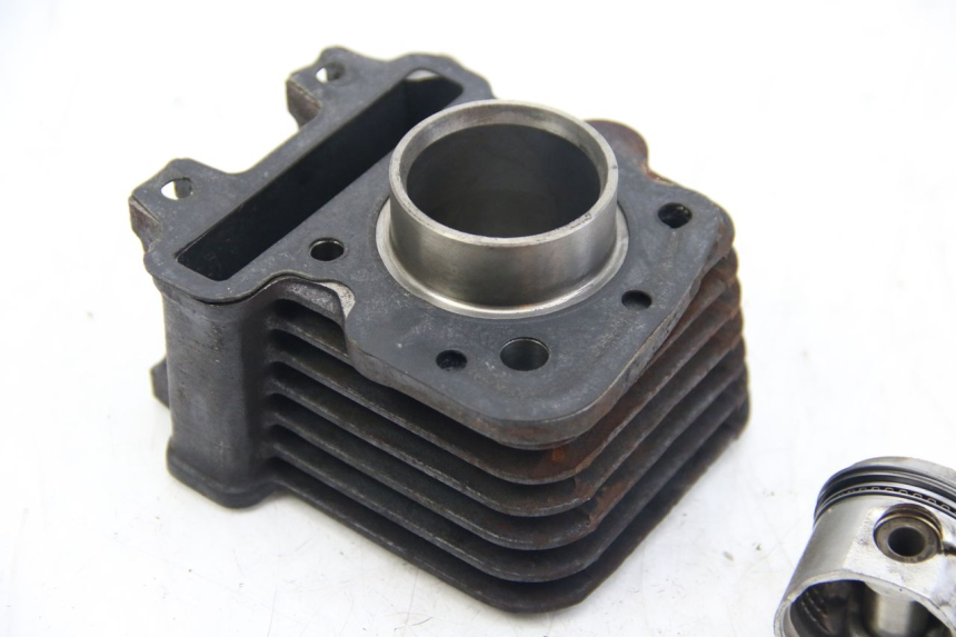 photo de CYLINDER PISTON APRILIA SCARABEO 4T 50 (2009 - 2017)