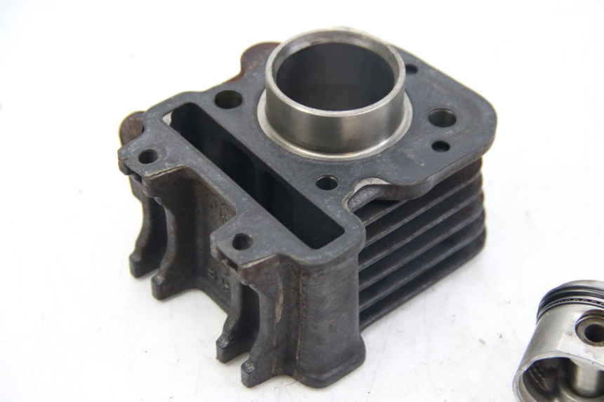 photo de CYLINDER PISTON APRILIA SCARABEO 4T 50 (2009 - 2017)