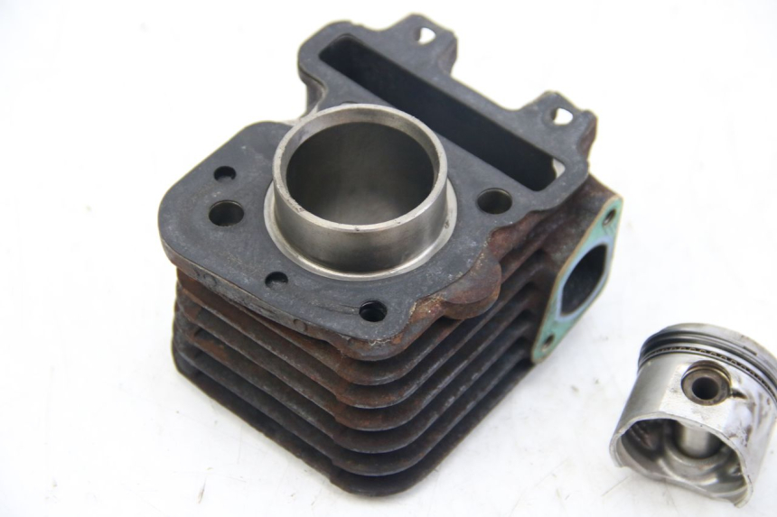 photo de CYLINDER PISTON APRILIA SCARABEO 4T 50 (2009 - 2017)