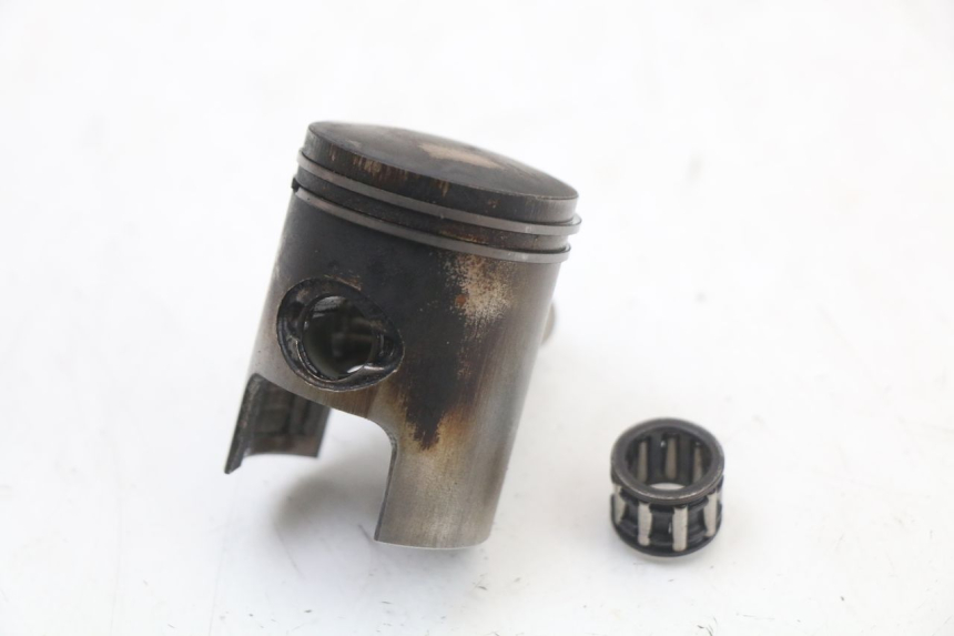 photo de CYLINDER BARREL PISTON APRILIA SR MOTARD 50 (2012 - 2018)