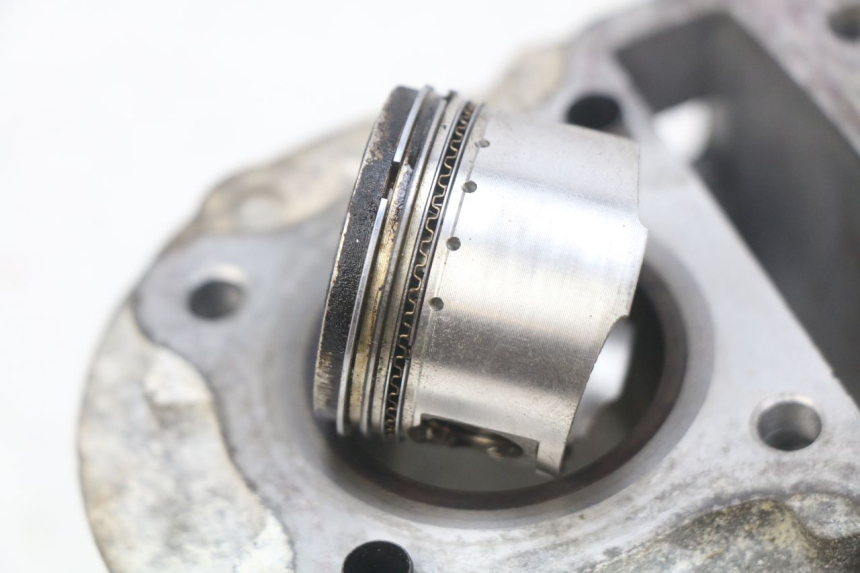 photo de CYLINDER PISTON BAOTIAN BT 50 QT-12 50 (2007 - 2009)