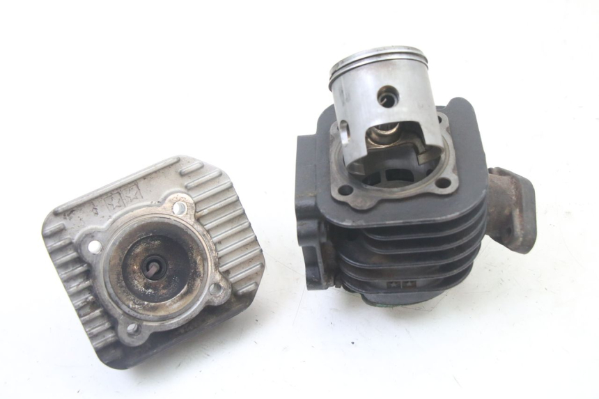 photo de CYLINDER PISTON MBK BOOSTER SPIRIT NAKED 50 (2004 - 2017)