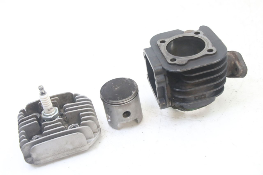 photo de CYLINDER PISTON MBK BOOSTER SPIRIT NAKED 50 (2004 - 2017)
