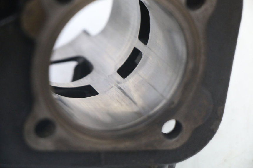 photo de CYLINDER PISTON MBK BOOSTER SPIRIT NAKED 50 (2004 - 2017)