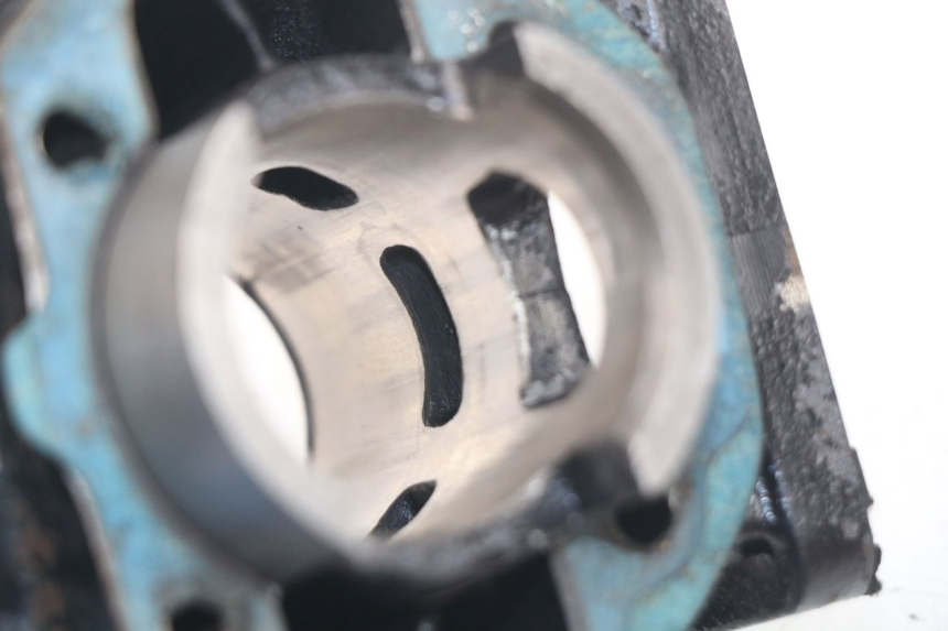 photo de CYLINDER PISTON YAMAHA BW'S 50 (1999 - 2003) - Zoom on usage condition