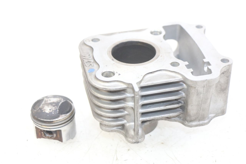 photo de CYLINDER PISTON SYM CROX 4T 50 (2016 - 2023)