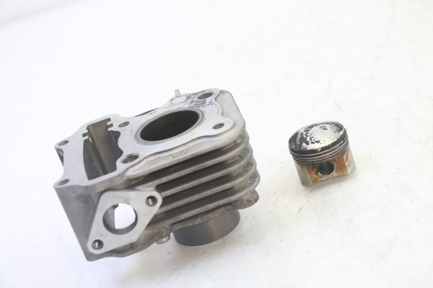 photo de CYLINDER PISTON SYM CROX 4T 50 (2016 - 2023)