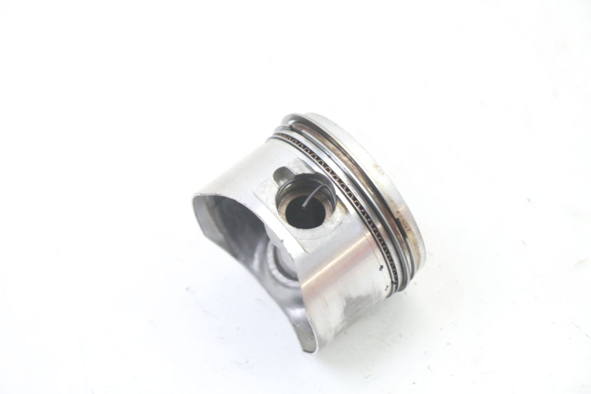 photo de CYLINDER BARREL PISTON DAELIM BESBI 125 (2007 - 2008)