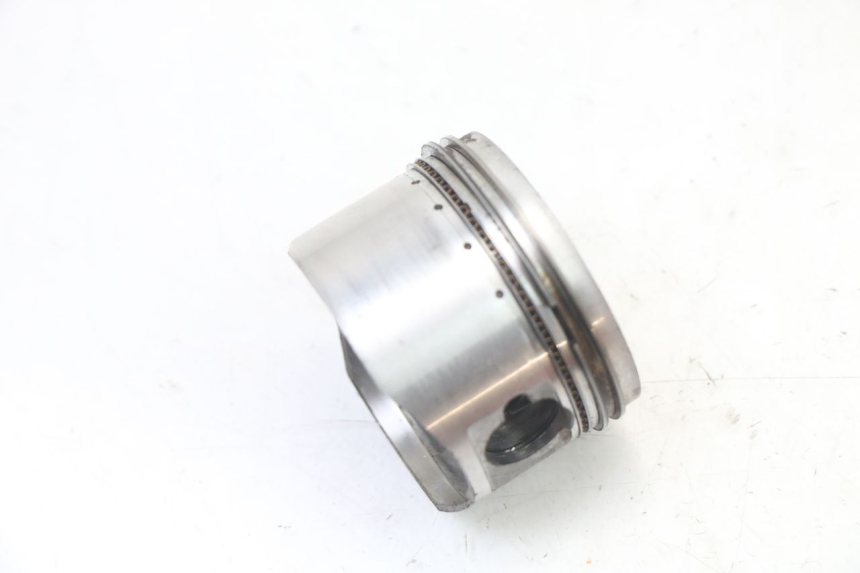 photo de CYLINDER BARREL PISTON DAELIM BESBI 125 (2007 - 2008)