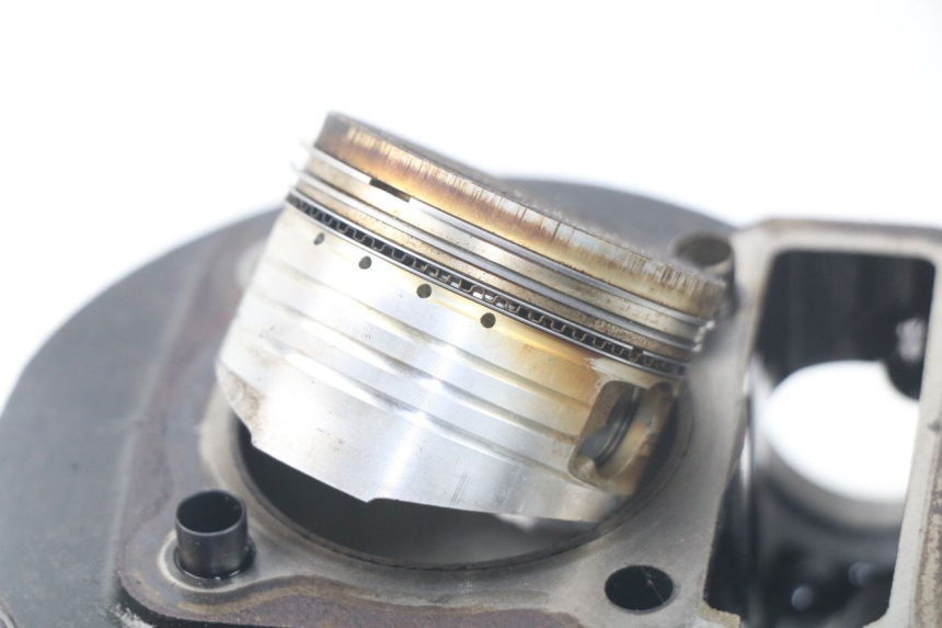 photo de CYLINDER BARREL PISTON HONDA SCV LEAD 100 (2003 - 2007)