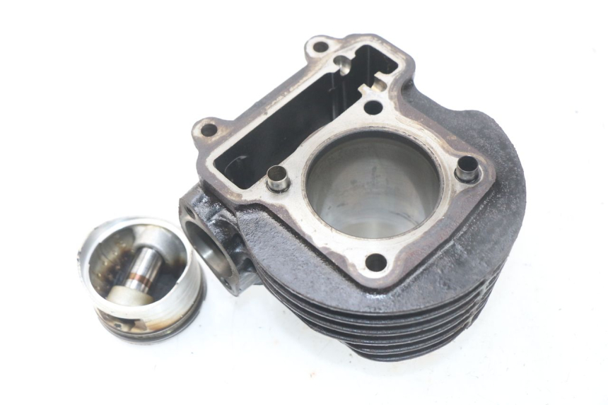 photo de CYLINDER BARREL PISTON HONDA SCV LEAD 100 (2003 - 2007)