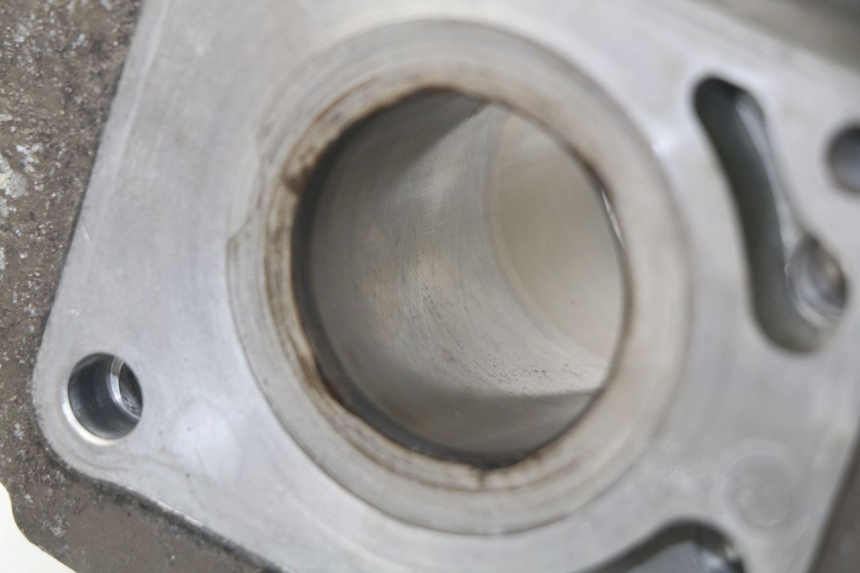 photo de CYLINDER BARREL PISTON HYOSUNG COMET GTR 125 (2007 - 2014)