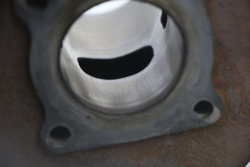 photo de CYLINDER BARREL PISTON PEUGEOT KISBEE 2T 50 (2010 - 2017)