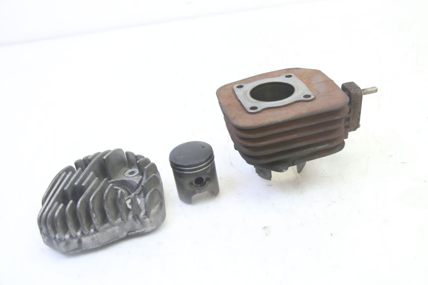 photo de CYLINDER BARREL PISTON PEUGEOT KISBEE 2T 50 (2010 - 2017)