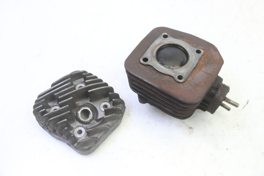 photo de CYLINDER BARREL PISTON PEUGEOT KISBEE 2T 50 (2010 - 2017)