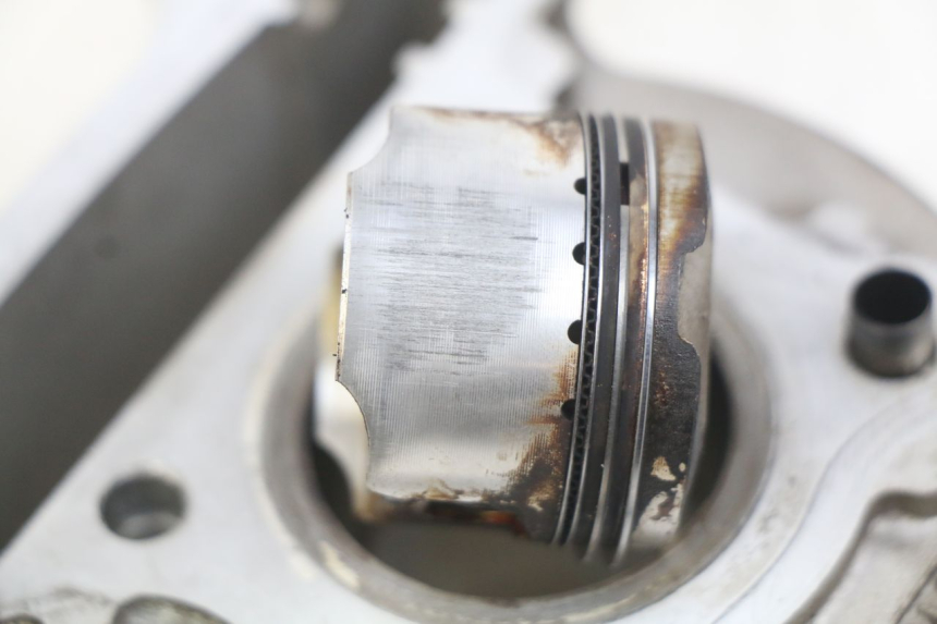 photo de CYLINDER PISTON PEUGEOT KISBEE 4T 50 (2018 - 2022)