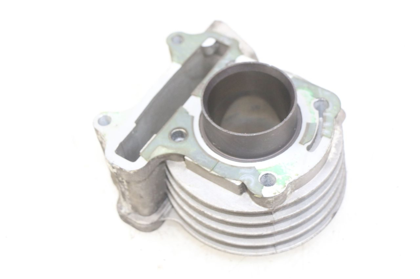 photo de CYLINDER PISTON PEUGEOT KISBEE 4T 50 (2018 - 2022)