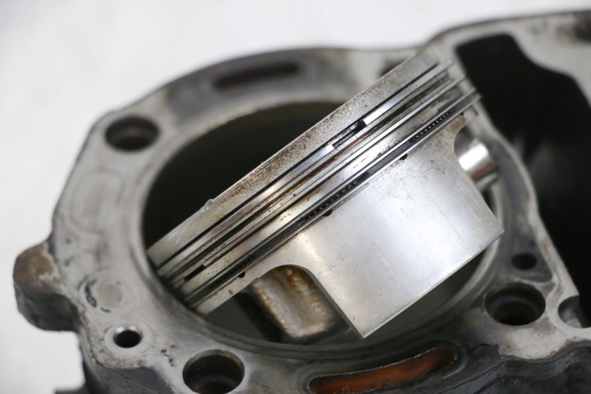 photo de CYLINDER PISTON PIAGGIO MP3 RL 250 (2007 - 2010) - High-resolution close-up