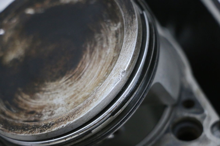 photo de CYLINDER PISTON PIAGGIO MP3 RL 250 (2007 - 2010) - Detailed visual inspection