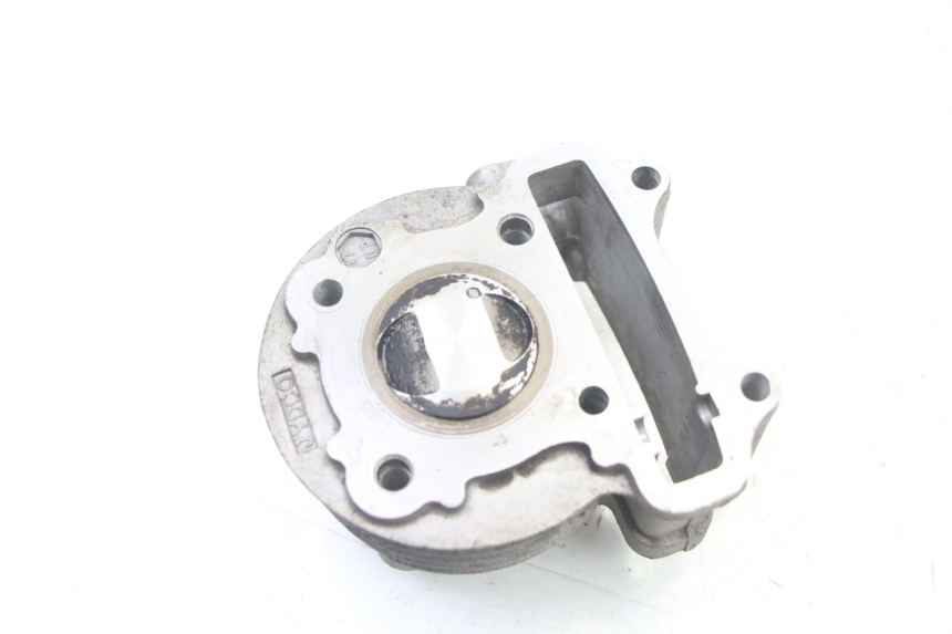 photo de CYLINDER BARREL PISTON PEUGEOT KISBEE 4T 50 (2010 - 2017)
