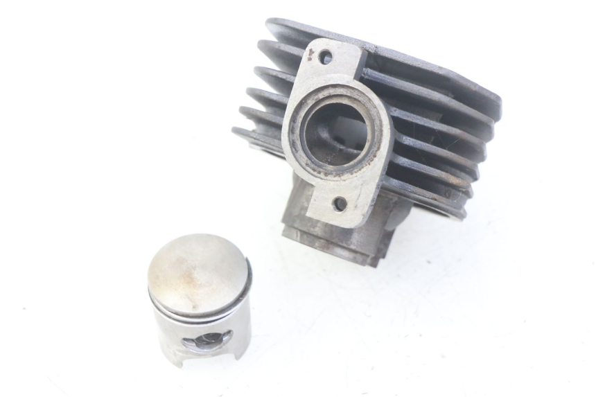 photo de CYLINDER PISTON PEUGEOT LUDIX 50 (2008 - 2017)