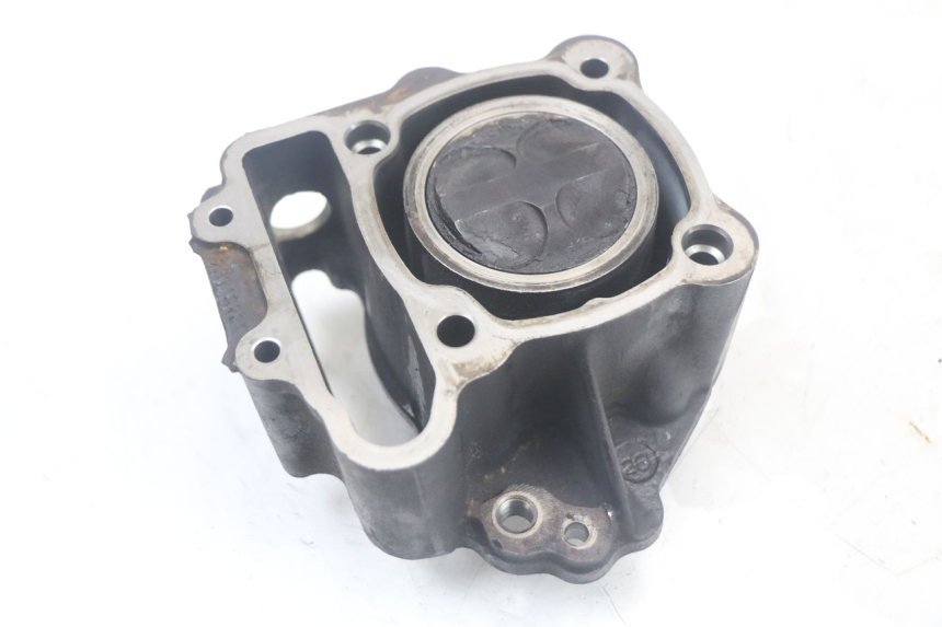 photo de CYLINDER PISTON PEUGEOT SATELIS 125 (2006 - 2009)