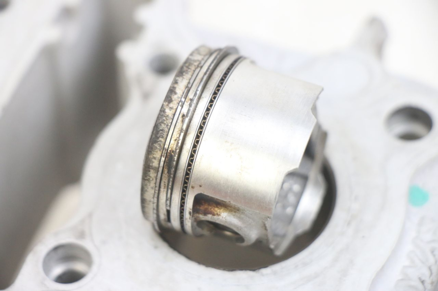 photo de CYLINDER PISTON PEUGEOT TWEET 4T 50 (2014 - 2019)