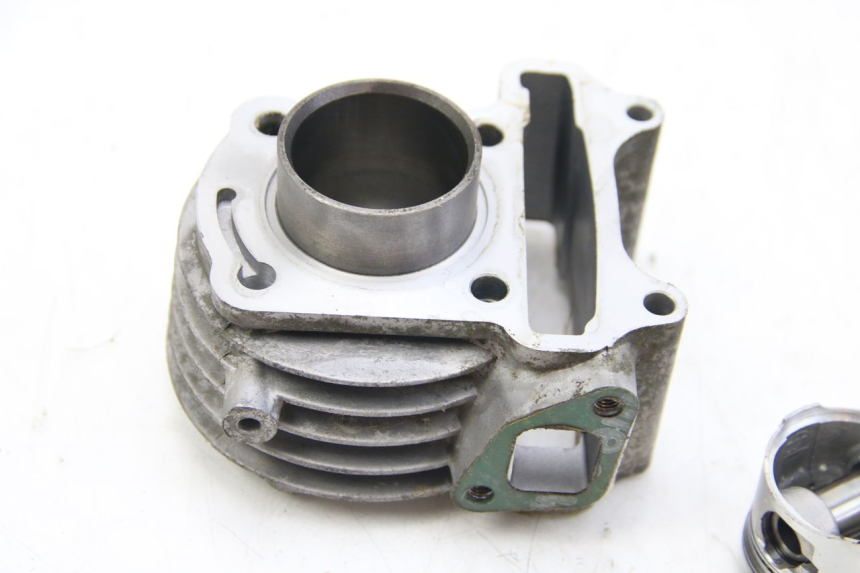 photo de CYLINDER PISTON PEUGEOT V-CLIC VCLIC 50 (2007 - 2013)