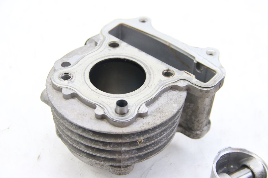 photo de CYLINDER PISTON PEUGEOT V-CLIC VCLIC 50 (2007 - 2013)