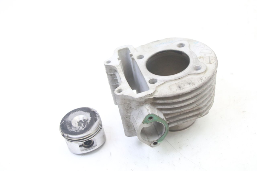 photo de CYLINDER BARREL PISTON PEUGEOT VIVACITY 125 (2010 - 2017)