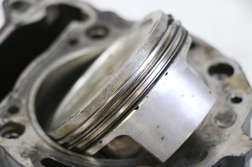 photo de CYLINDER BARREL PISTON PIAGGIO VESPA GRANTURISMO 200 (2004 - 2005)