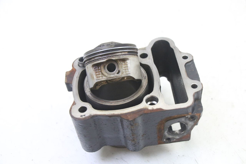 photo de CYLINDER BARREL PISTON PEUGEOT SATELIS 125 (2013 - 2018)