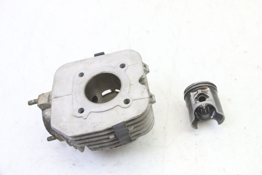 photo de CYLINDER BARREL PISTON PEUGEOT STREETZONE I 2T 50 (2018 - 2020)