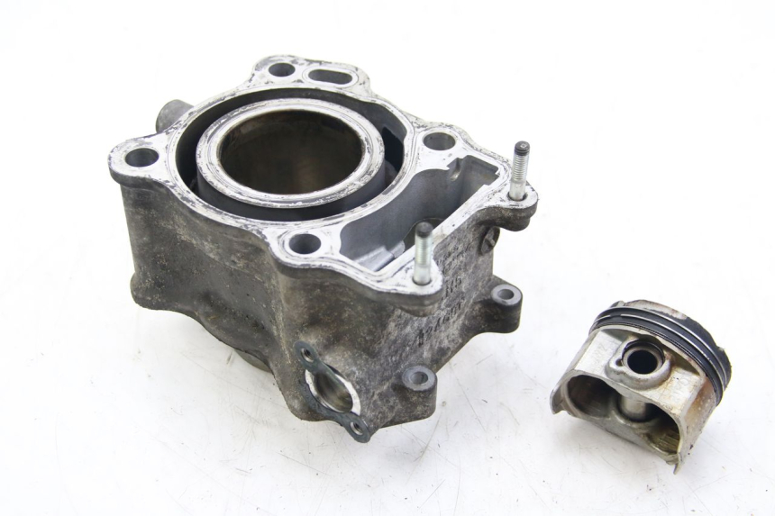 photo de CYLINDER PISTON SUZUKI BURGMAN 125 (2007 - 2014)