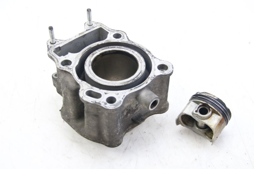 photo de CYLINDER PISTON SUZUKI BURGMAN 125 (2007 - 2014)