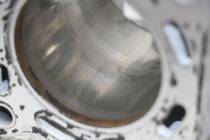 photo de CYLINDER BARREL PISTON SUZUKI GSX-R GSXR 600 (2001 - 2003)