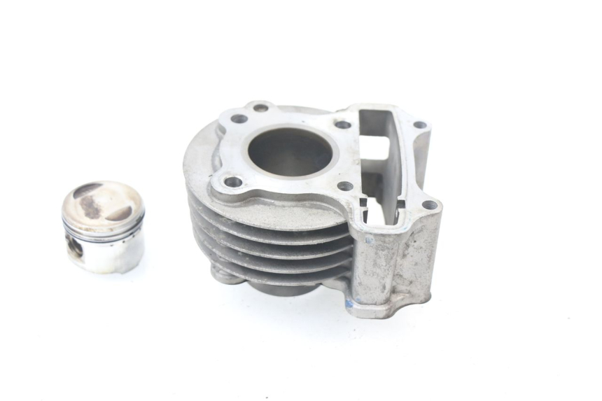 photo de CYLINDER BARREL PISTON SYM SYMPLY 4T 50 (2012 - 2015) - Main view