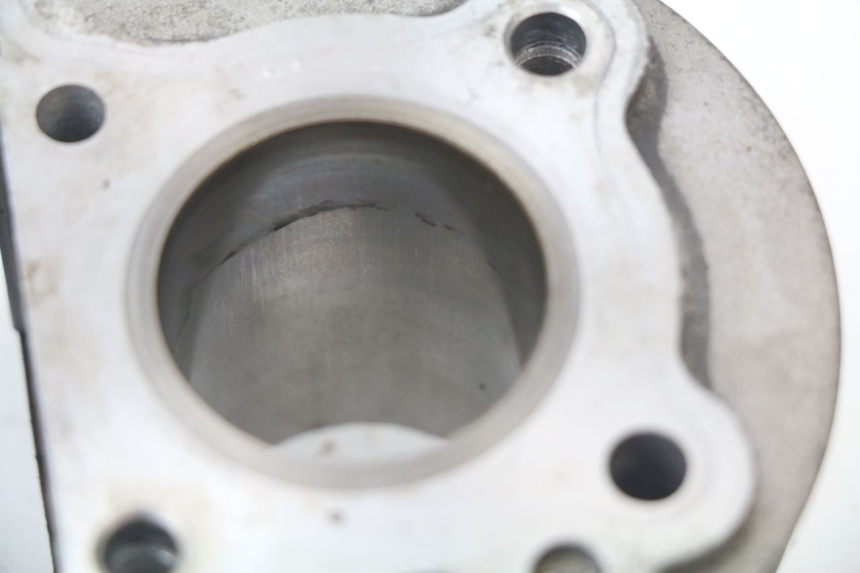 photo de CYLINDER BARREL PISTON SYM SYMPLY 4T 50 (2012 - 2015) - Technical close-up