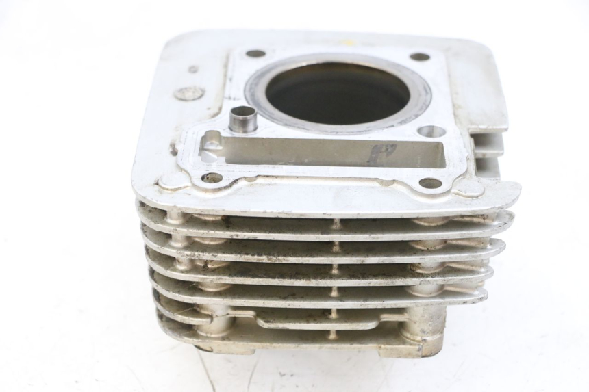 photo de CYLINDER BARREL PISTON YAMAHA TTR 125 (2000 - 2020) - Distinctive features