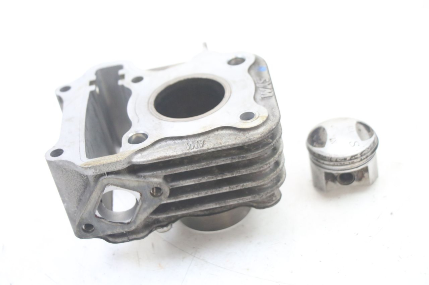 photo de CYLINDER BARREL PISTON PEUGEOT TWEET 4T 50 (2018 - 2020)