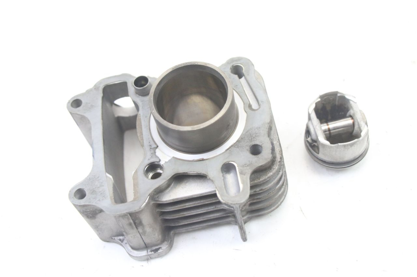 photo de CYLINDER BARREL PISTON PEUGEOT TWEET 4T 50 (2018 - 2020)