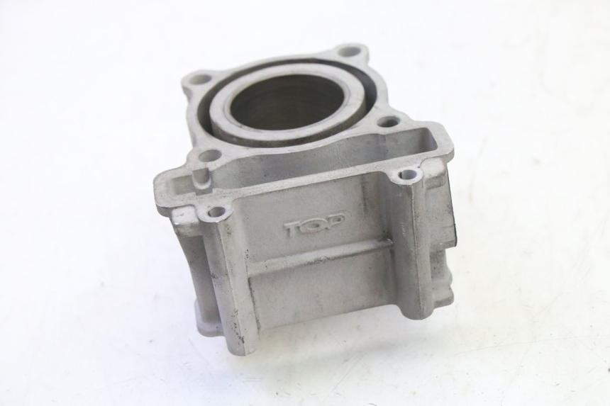 photo de CYLINDER BARREL PISTON YAMAHA X-MAX XMAX 125 (2010 - 2014)