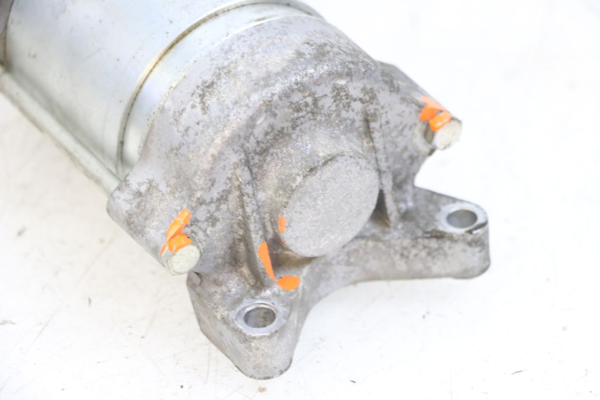 photo de STARTER YAMAHA FJR ABS 1300 (2006 - 2012) - Alternative perspective