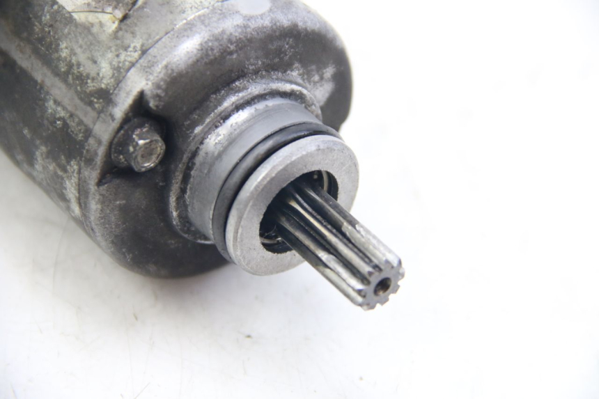photo de STARTER SUZUKI SIXTEEN 125 (2008 - 2010)