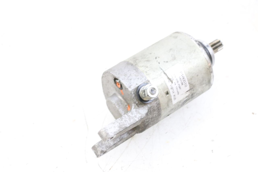 photo de STARTER PIAGGIO VESPA GTS SUPER IE 125 (2009 - 2016) - Alternative perspective